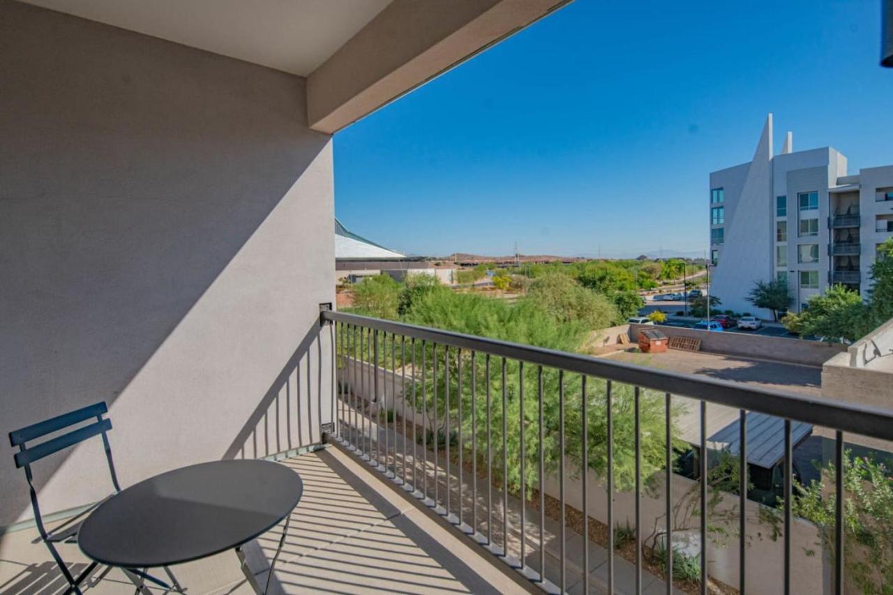 Relaxing 1Bd - Pool, Gym, Parking, W-D - Sleeps 4 Apartment Tempe Exterior photo